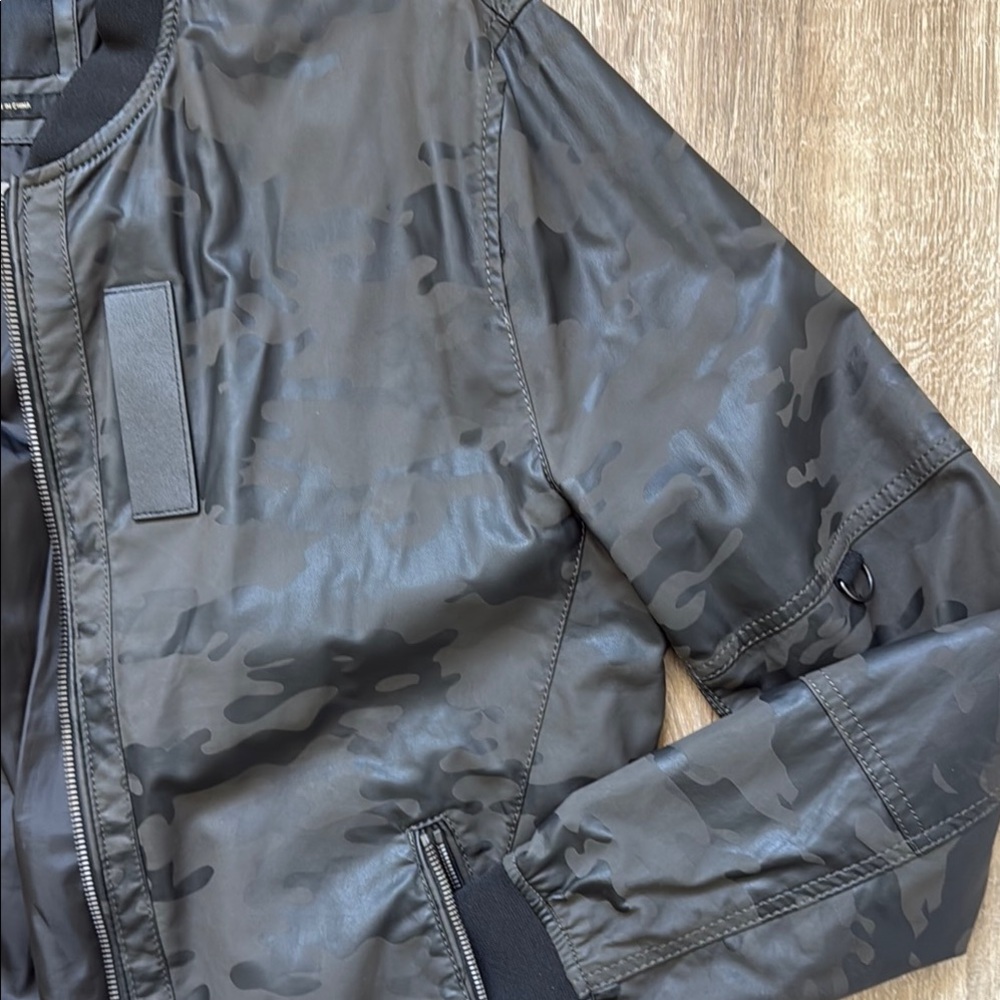 Zara Men's Black Bomber Jacket with Camo print - Picture 6 of 7